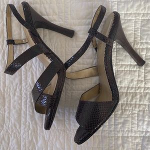 ‼️ LAST CHANCE ‼️Me Too Animal Pumps Size 9 NWOT